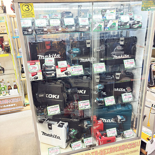 未使用品のインパクトドライバーやバッテリーあります。マキタ、ハイコーキ高価買取!