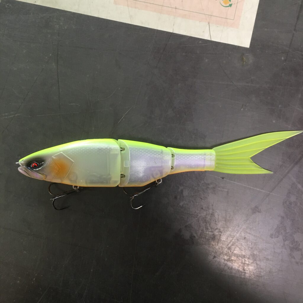 ガラパゴスのグレイス240Fをお売り頂きました！