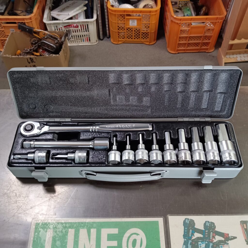 TONE 400M ヘキサゴンソケットレンチセットをお売りいただきました！