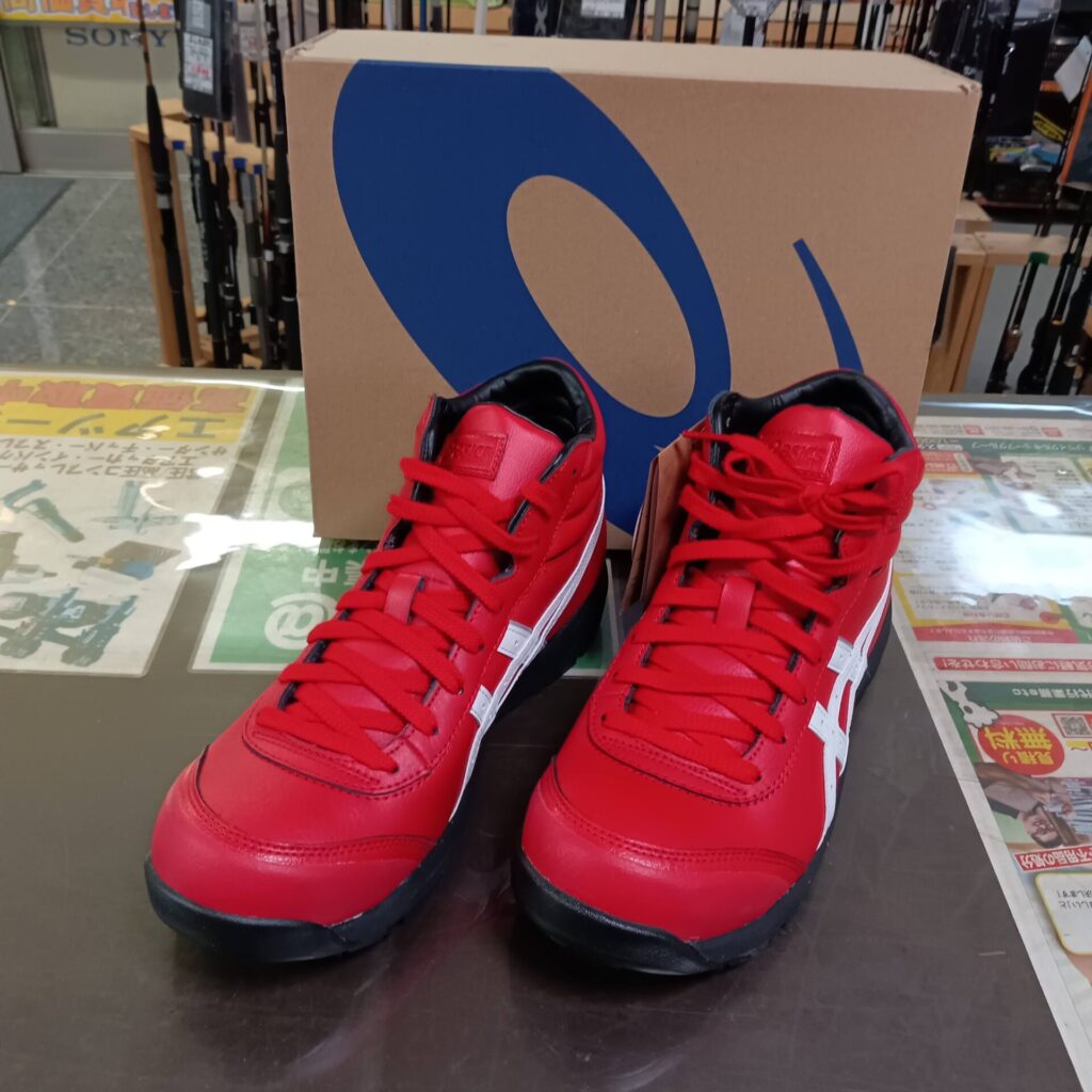 アシックス 安全靴 ウィンジョブ CP701（未使用品）をお売りいただきました。