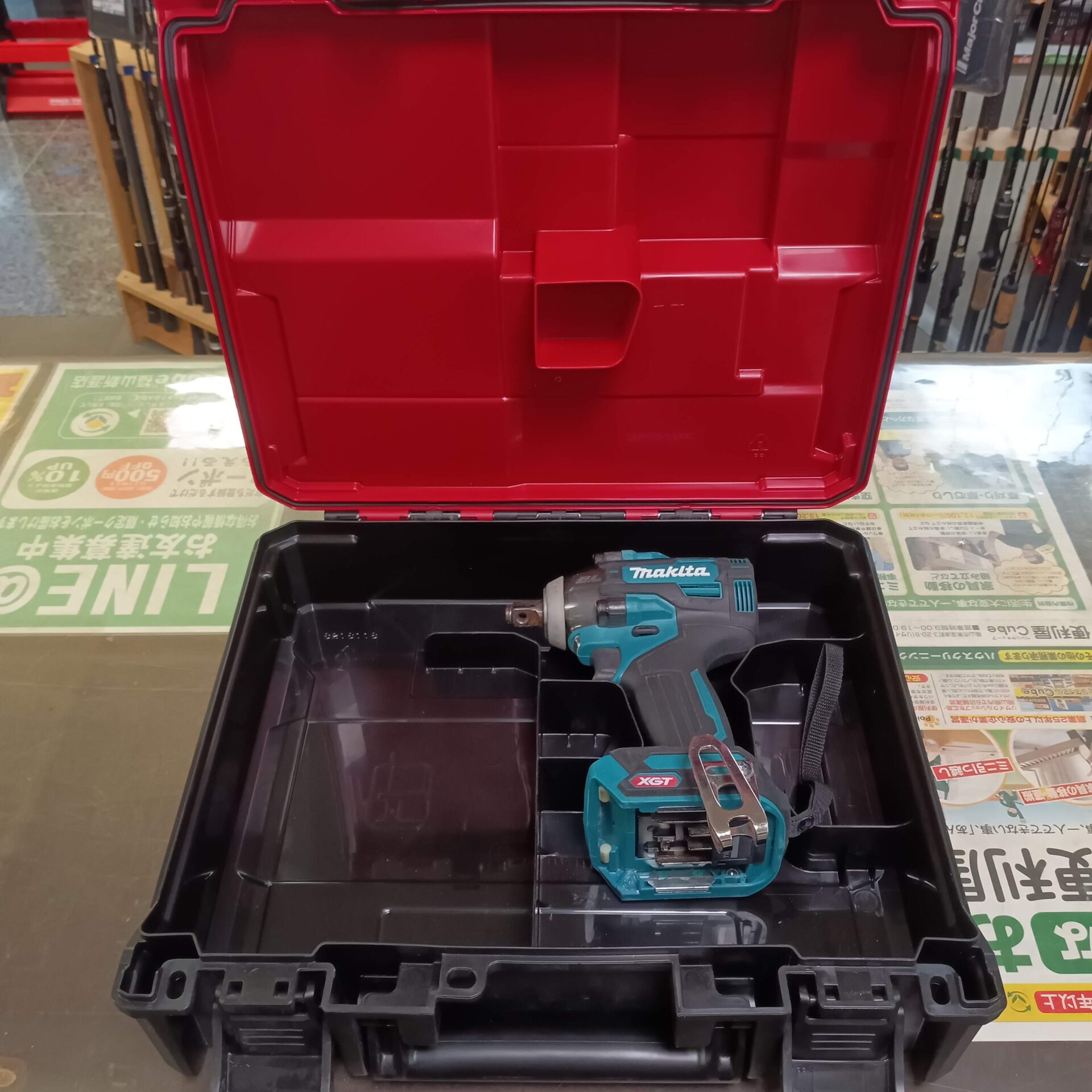 マキタ 40V インパクトレンチ TW004G をお売りいただきました。